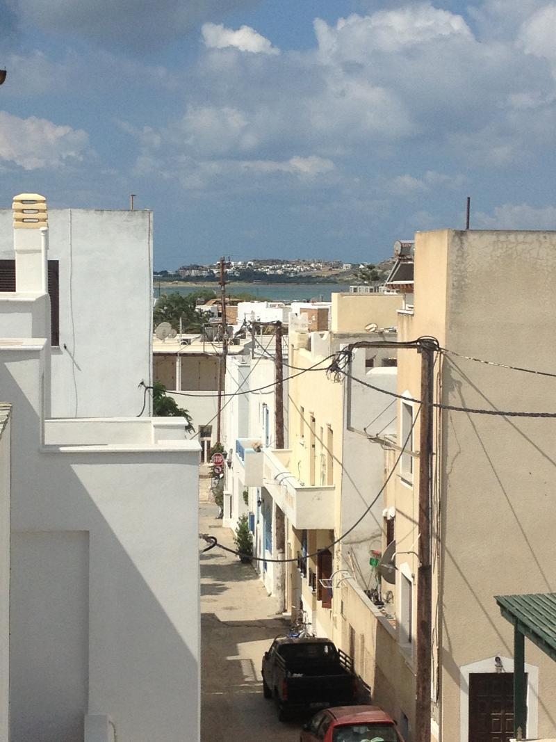 Depis Economy Studios & Apartments Naxos City エクステリア 写真